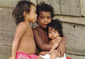 pobreza hermanos desnutridos