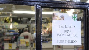 Suspenden-atencion-PAMI-Martin-Bonetto_CLAIMA20160411_0079_28